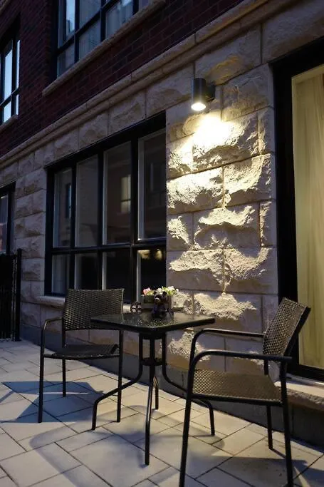 Апартаменты Le Bijou Airhome One Or Two Bedroom Suite Монреаль Канада