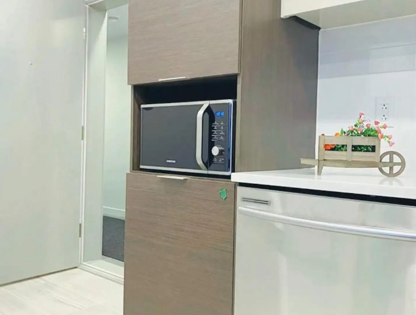 Le Bijou Airhome One Or Two Bedroom Suite Монреаль Канада