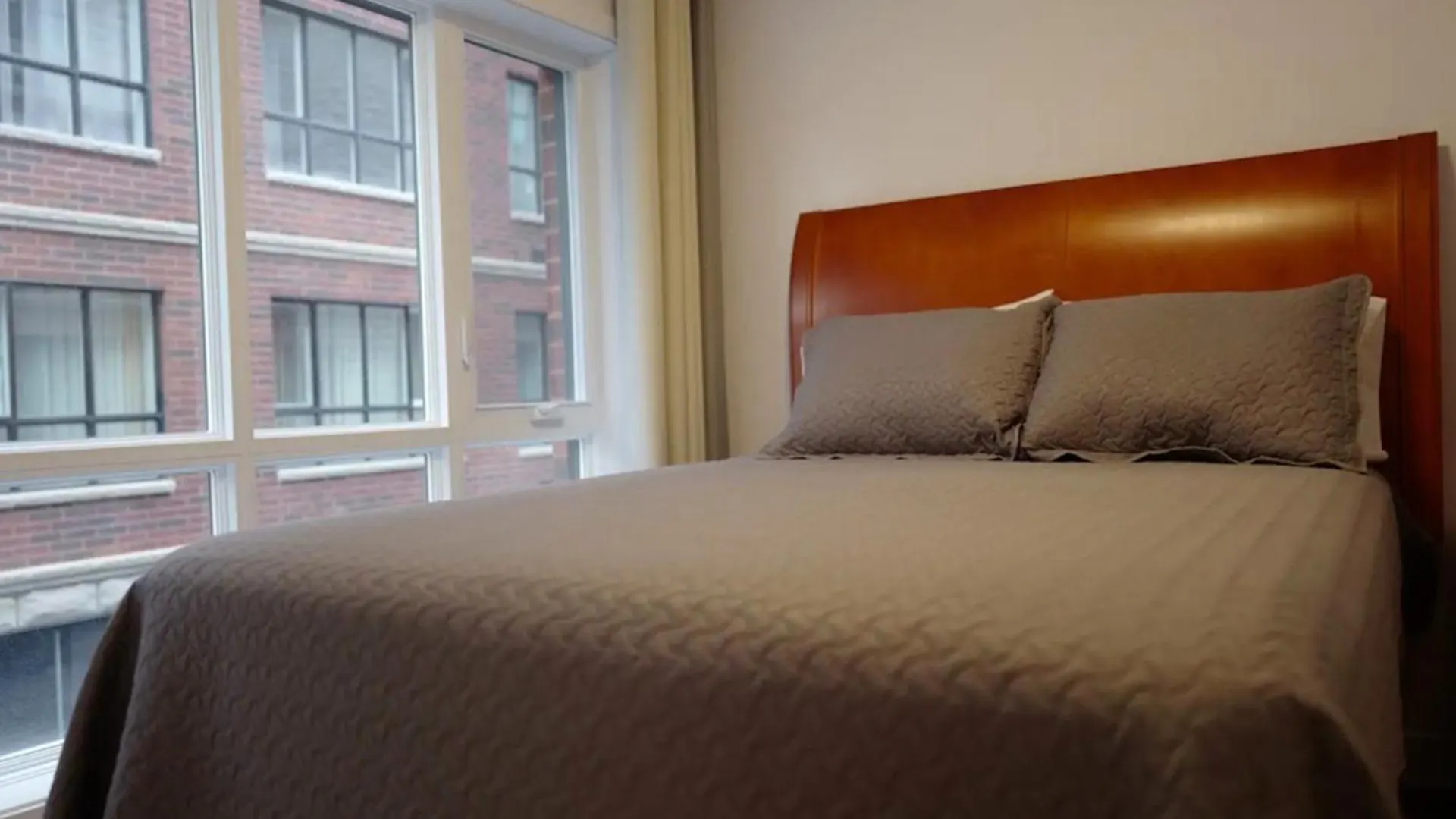 Le Bijou Airhome One Or Two Bedroom Suite Монреаль Апартаменты