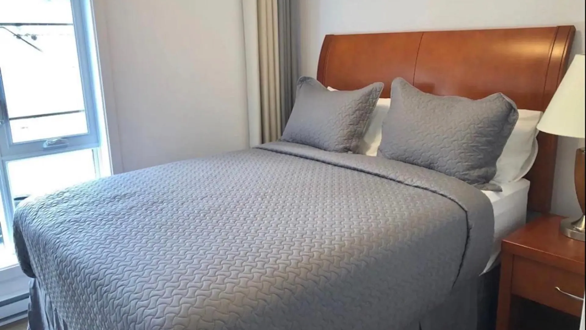 Le Bijou Airhome One Or Two Bedroom Suite Монреаль 0*,  Канада