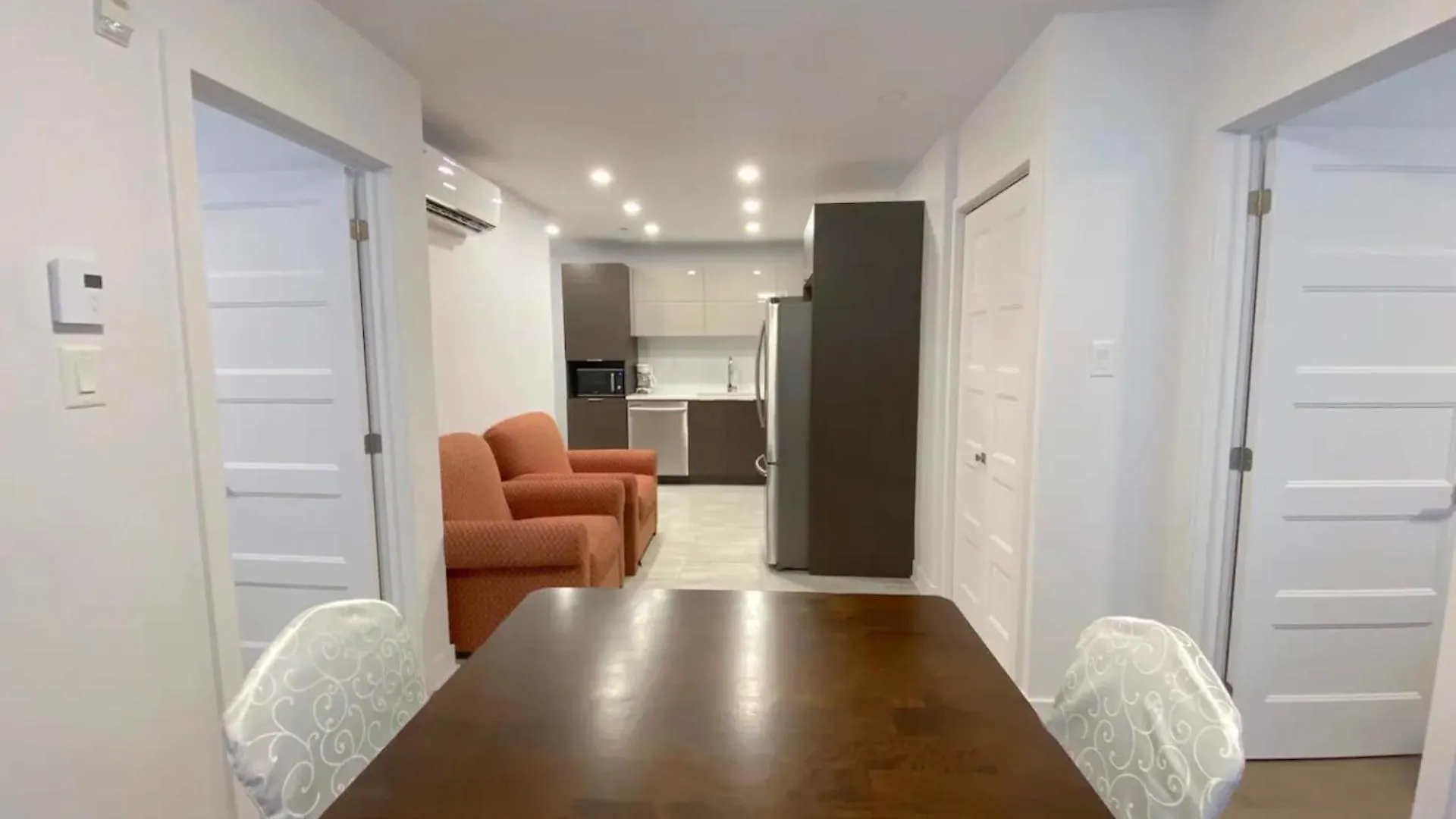 Le Bijou Airhome One Or Two Bedroom Suite Монреаль 0*,  Канада